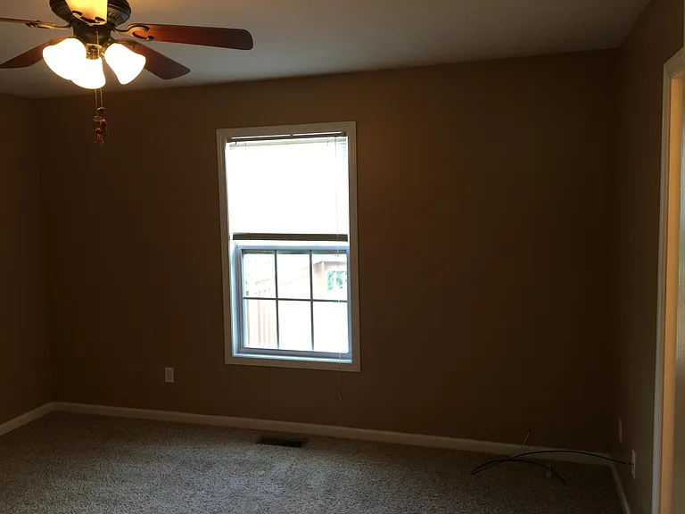 914 Water St — Photo 12