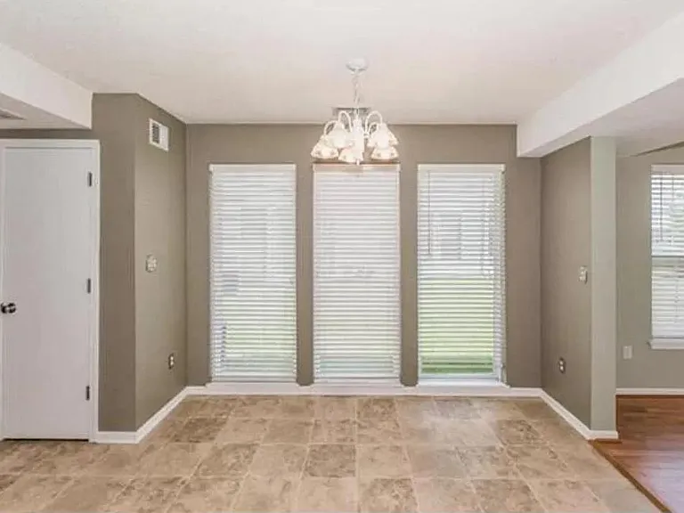 8035 N Lawn Ave — Photo 20