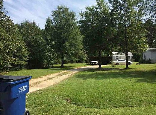 2nd image of 301 Pine Forest Dr