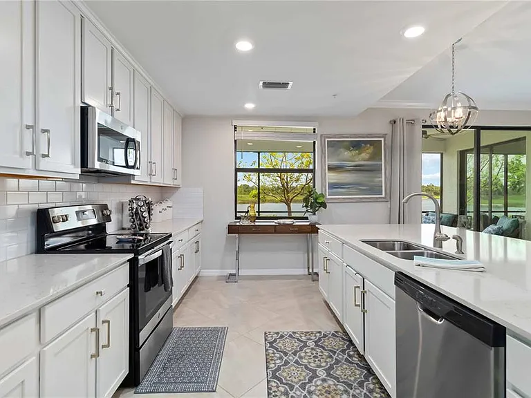 10805 Tarflower Dr #101 — Photo 16