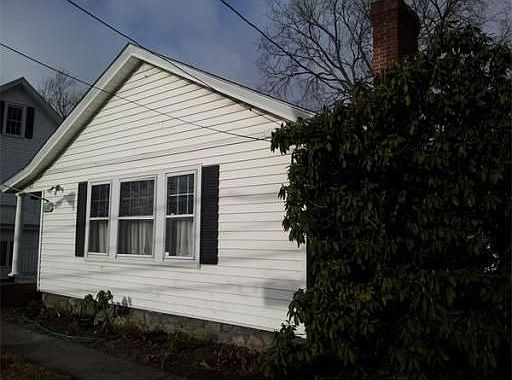 2nd image of 627 Haverhill St