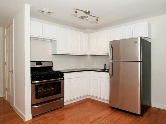 Rented by Level Group | media 8