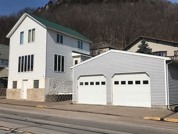 2nd image of 150 N Shore Dr