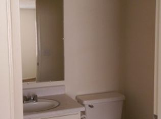 552 S Chestnut Ave APT 206, Fresno, CA 93702