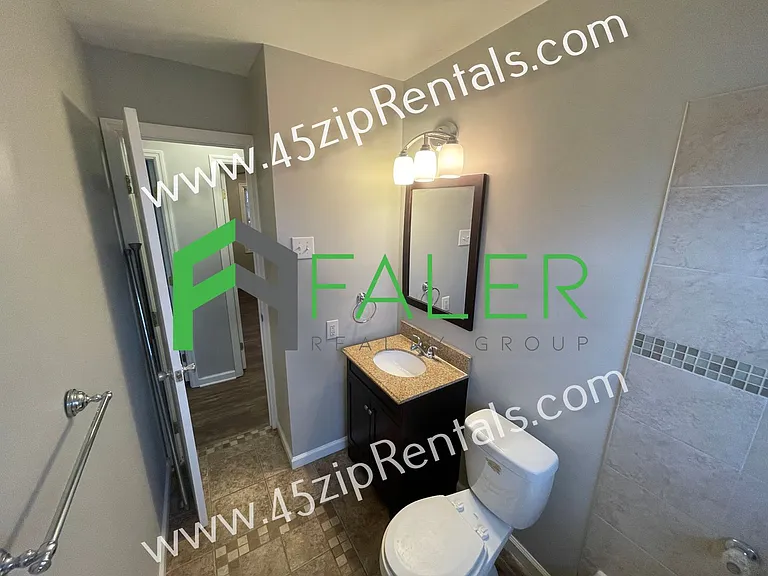 1244 Frost Cir — Photo 10
