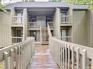 9394 S Lake Ridge Dr, Bloomington, IN 47401