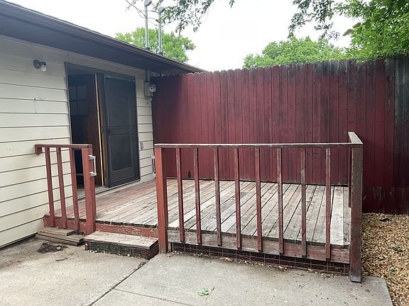 4th image of 203-205 S Paxton Ave