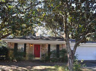 2625 Valleywood Dr, Gautier, MS 39553