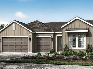 886 Diamond Rd W, Madera, CA 93636