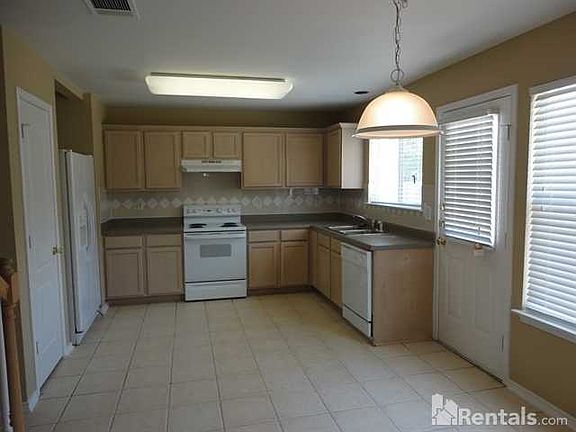 5th image of 11338 Woodwaters Way