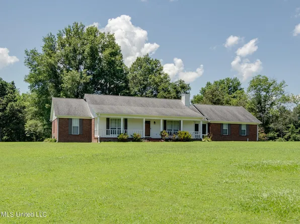 5035 S Rolling Pine Cir, Olive Branch, MS 38654