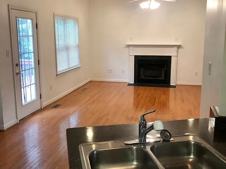 6812 Beulah Oaks Ln — Photo 17