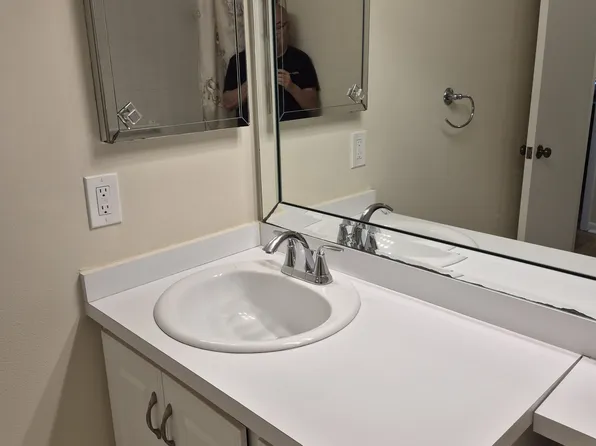 138 Lake Pine Cir D-1, Greenacres, FL 33463