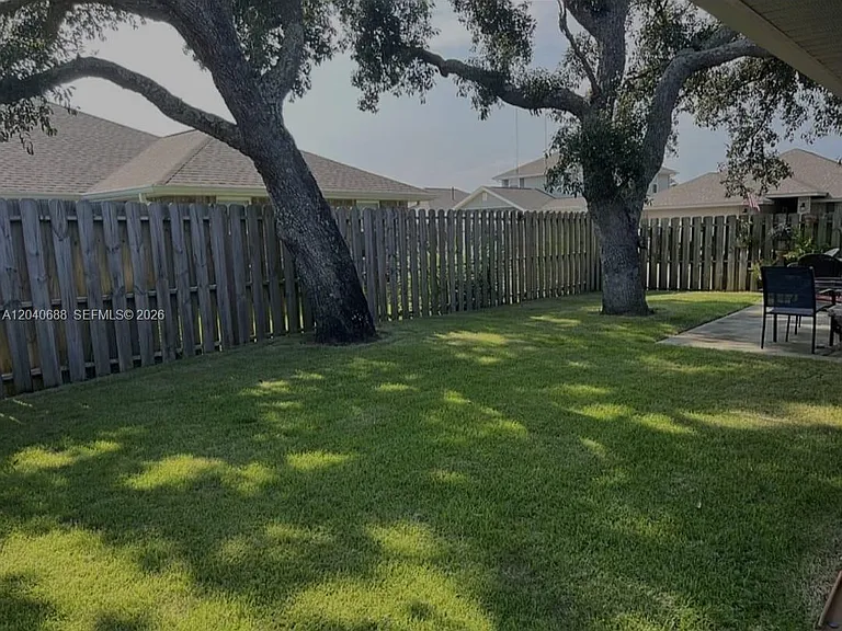 12318 Pinfish Rd — Photo 17