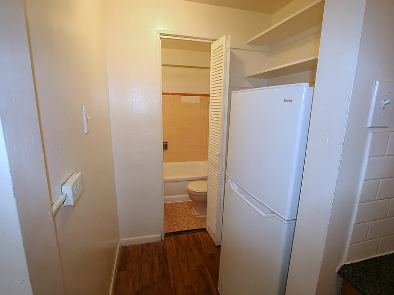 Mason Apts — Photo 12