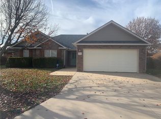 335 Sadie Ln, Webb City, MO 64870