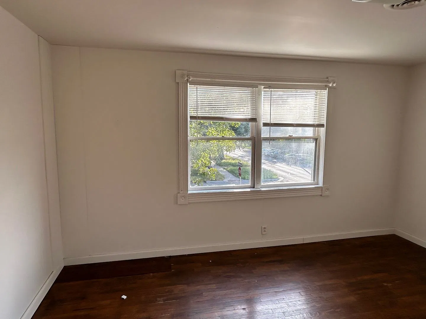 St. Joseph Properties 433 SW Lincoln St. — Photo 4