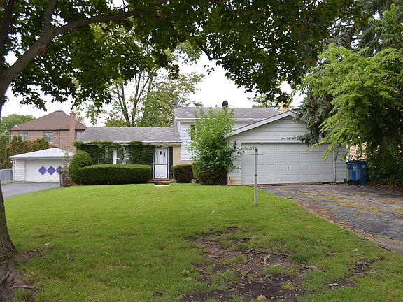 3rd image of 788 N Emroy Ave