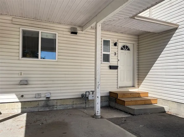 790 Holt St #3, Kamloops, BC V2B 5G4