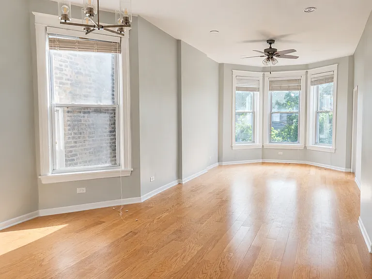 6547 S Drexel Ave #2 — Photo 2