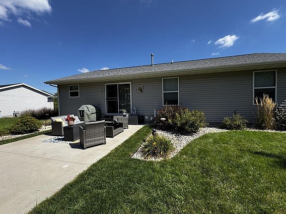 3rd image of 624 Brookstone WAY