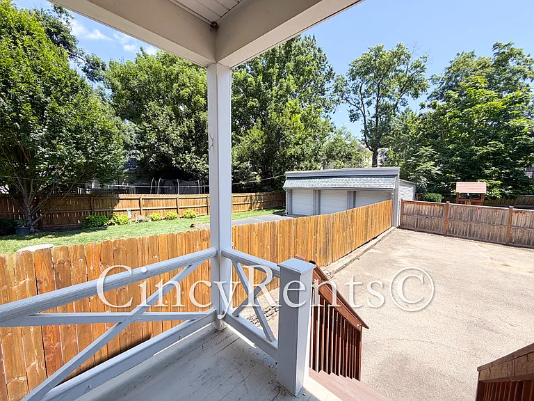 2836 Linwood Ave #1 — Photo 18
