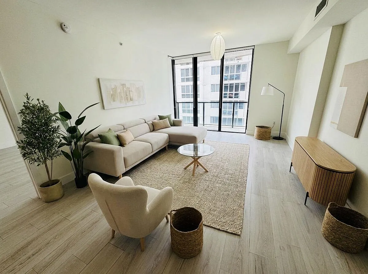1 bed, 1.0 bath, 714 sqft, $2,800 — Photo 2