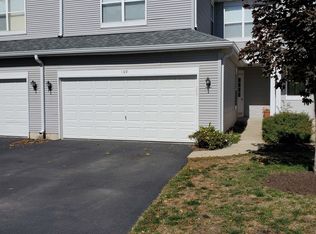 169 Aspen Ct, North Aurora, IL 60542