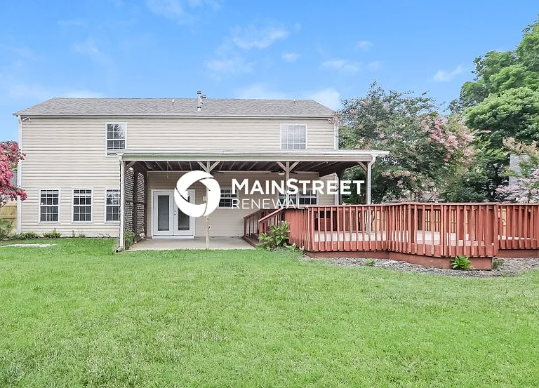 3930 Laurel View Cir — Photo 17