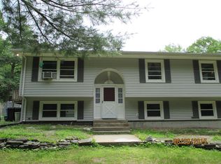 145 Howard Hill Rd, Foster, RI 02825
