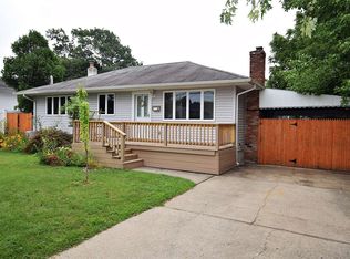 290 Neptune Ave, West Babylon, NY 11704