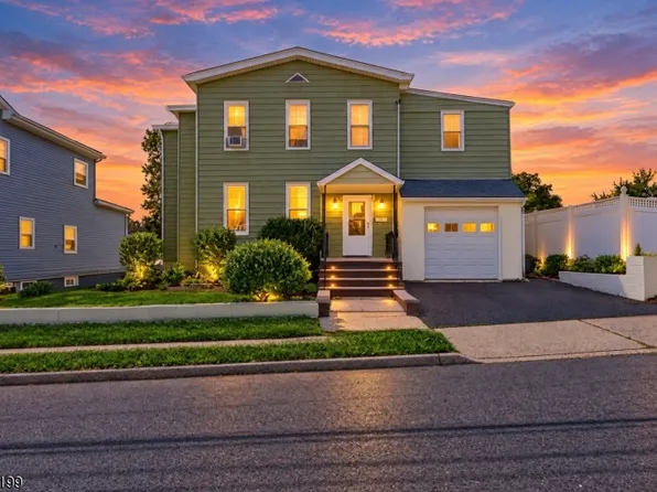 508 2Nd St, Carlstadt Boro, NJ 07072