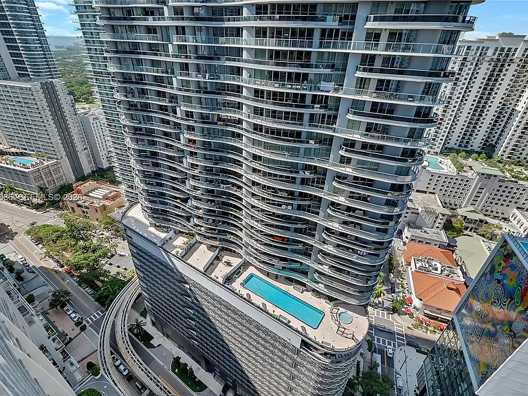 1010 Brickell Ave #3510 — Photo 13