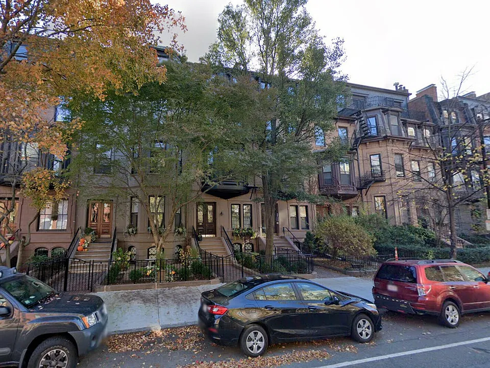 323 Beacon St