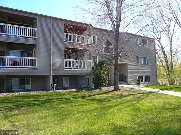 5th image of 1235 Ferndale St N Unit 18