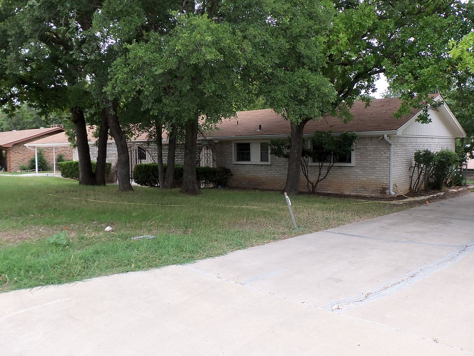 1st image of 11 Chris James Ave