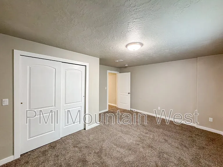 1424 S Mountain View Ct — Photo 19