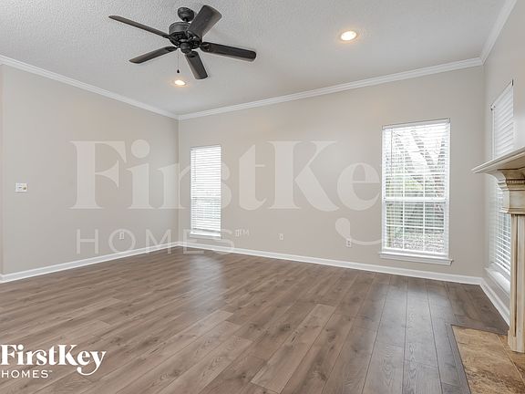 4th image of 3021 Bowron Rd