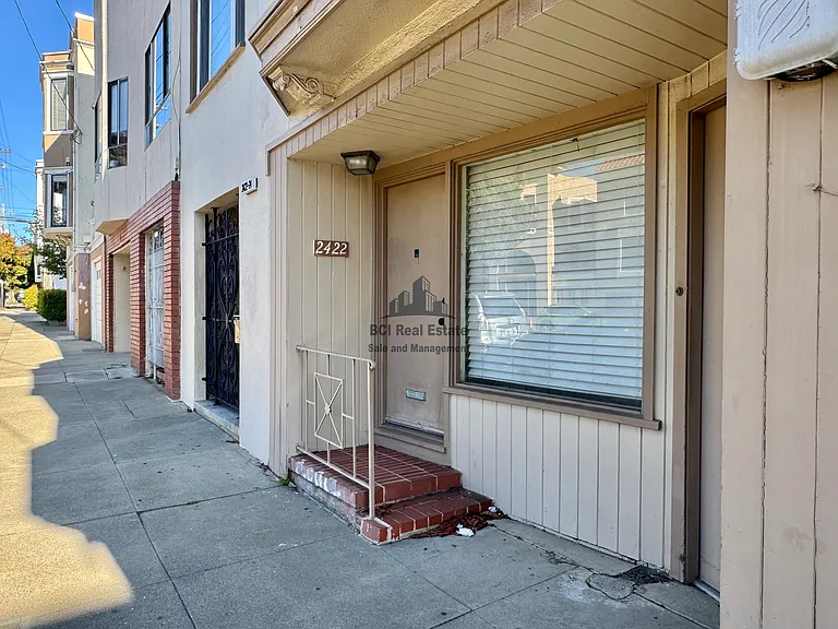 2422 Balboa St — Photo 18