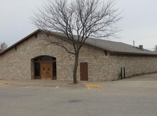 432 Mill St W, Cannon Falls, MN 55009