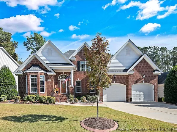 418 Falling Water Rd, Spring Lake, NC 28390