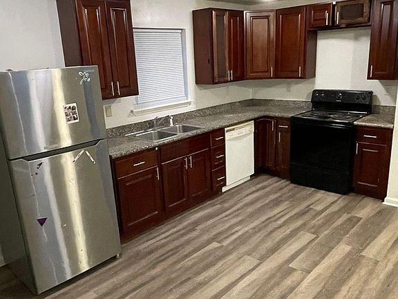 4th image of 8720-8722 Hickory St #8720