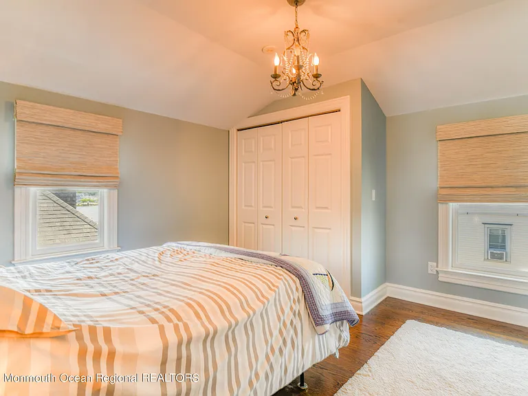 16 Abbott Ave — Photo 32