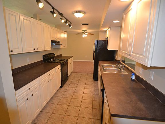 5th image of 1217 SE 22nd St