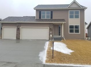 1109 Caitlin Dr SE, Bondurant, IA 50035
