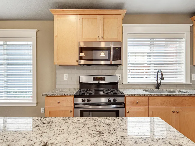 6145 SE Woodstock Blvd — Photo 9