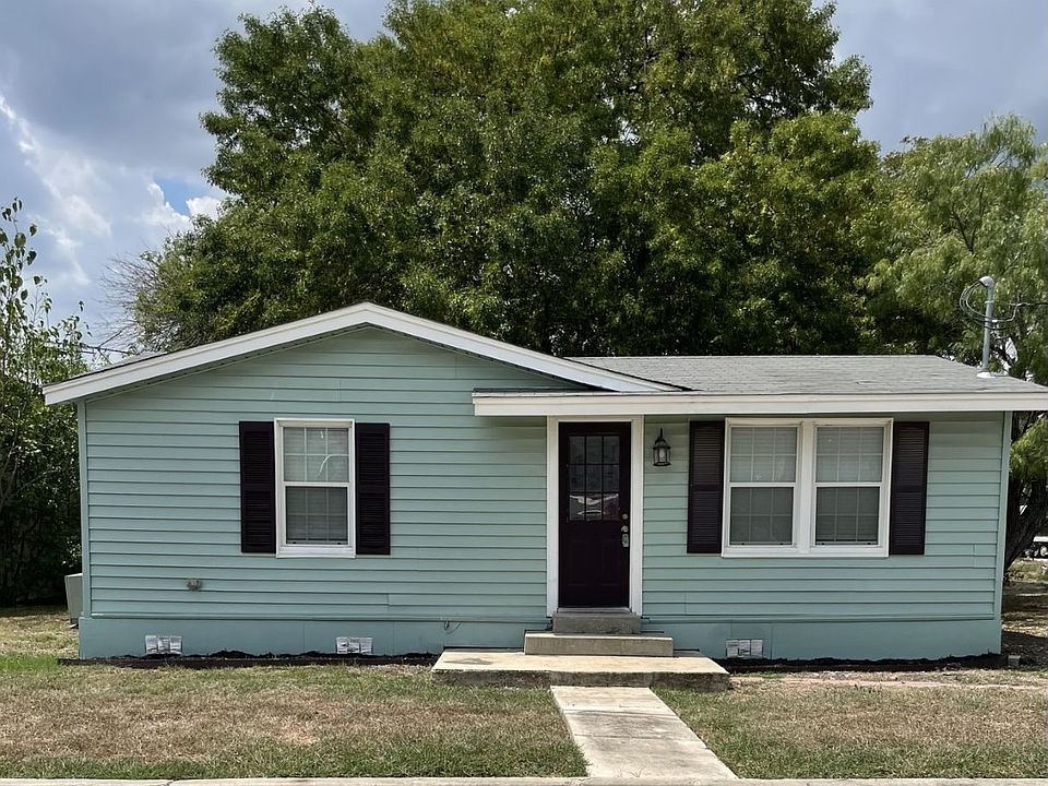 1st image of 202 W Langley Blvd