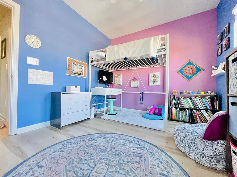 127 Streamview Dr — Photo 10