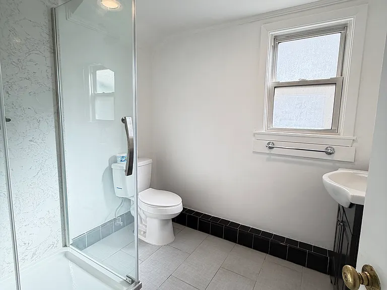 73 Cervantes Blvd #B — Photo 16