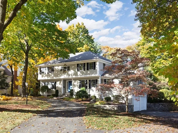 87 Cary Ave, Lexington, MA 02421